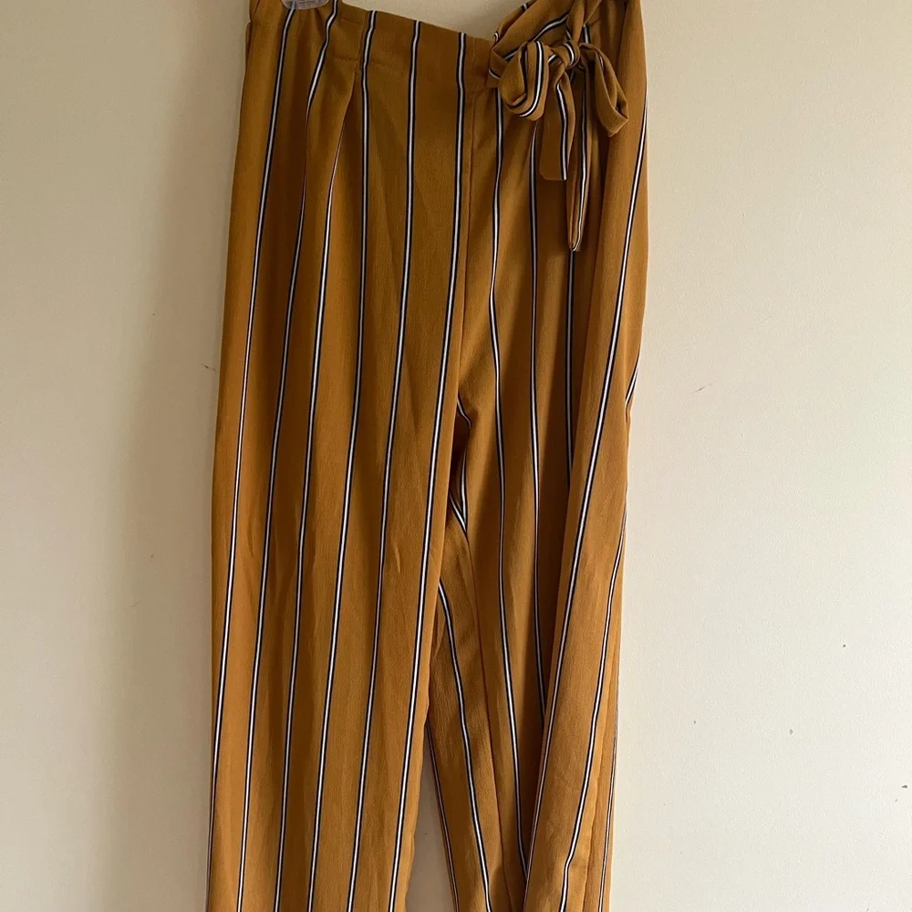 pants - Picture 3 of 5